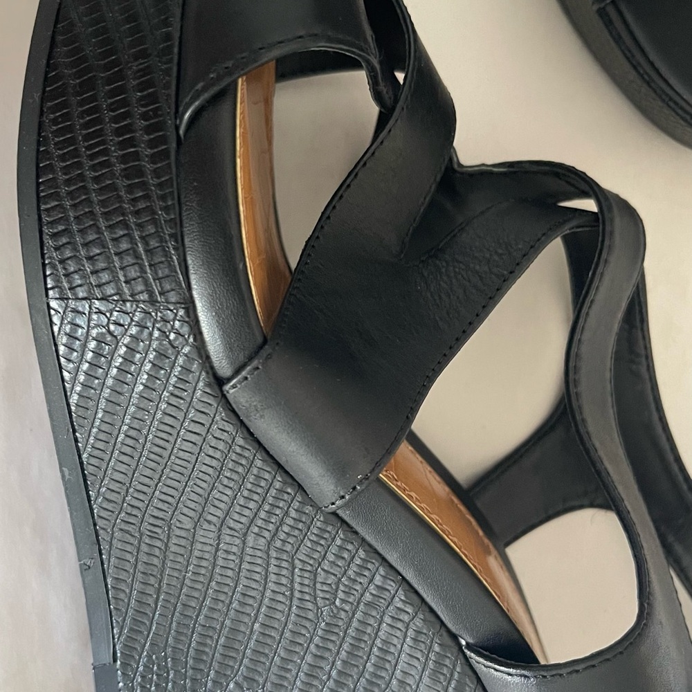 Gianni Bini Black Strappy Wedge Sandals - Picture 4 of 5